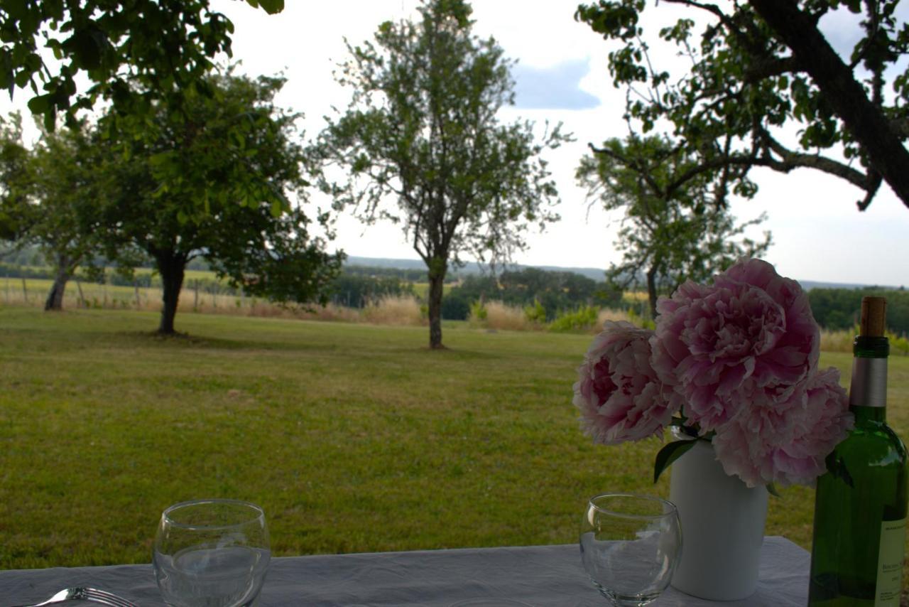 Perigourdine Avec Spa Et Vue Pomport Экстерьер фото