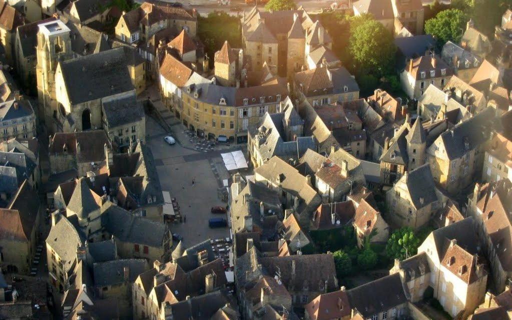 Perigourdine Avec Spa Et Vue Pomport Экстерьер фото